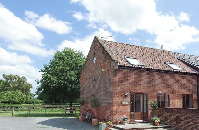 2 Schlafzimmer Unterkunft in Kettleburgh, in der Nähe von Framlingham