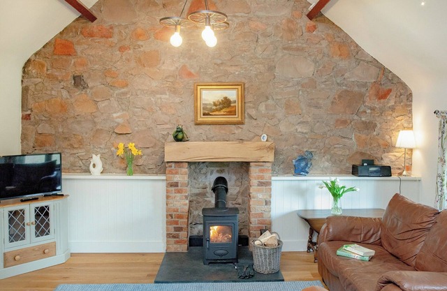 2 bedroom accommodation in Withleigh, near Tiverton