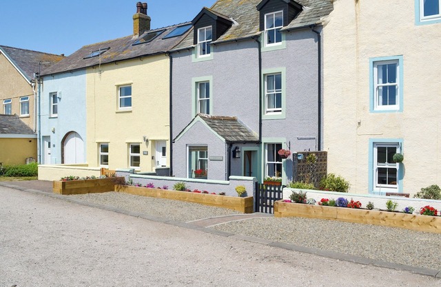 2 bedroom accommodation in Allonby