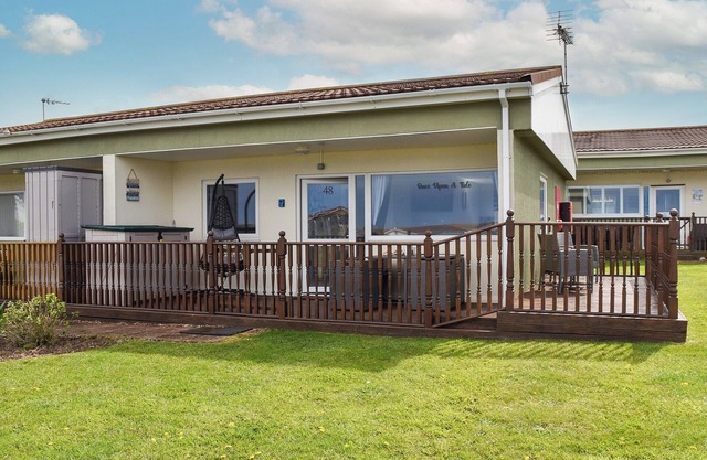 2 bedroom accommodation in Bacton