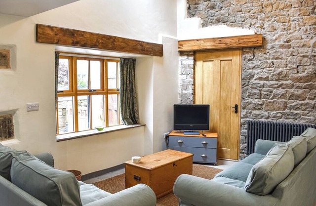 Pickles Barn is a charming two-bedroom holiday cottage in Ireby, near the Lake District.