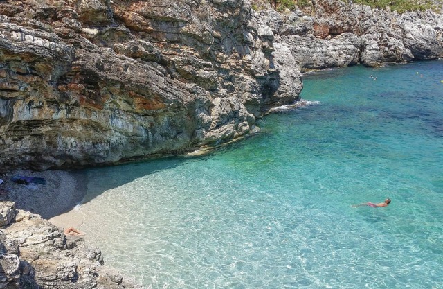 2 Zimmer Unterkunft in Olbia