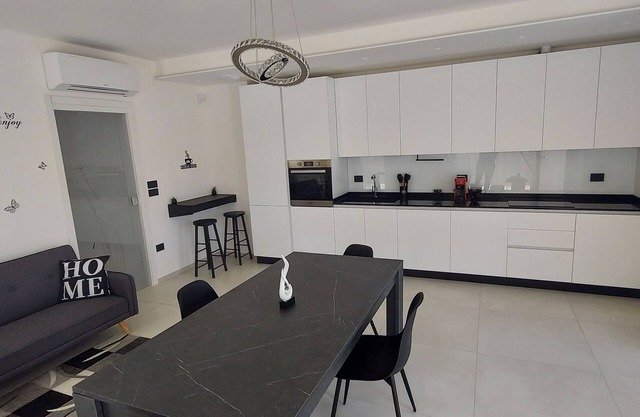 2 Bedroom Apartment in Grottammare