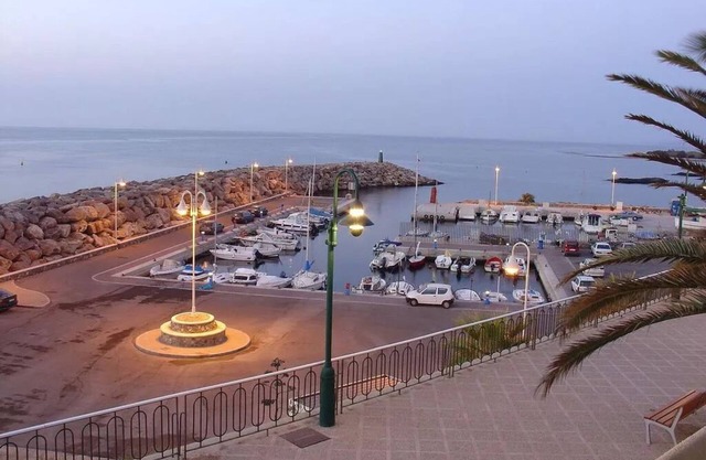 2 bedroom apartment, 150 m. from beach and centre of Villaricos