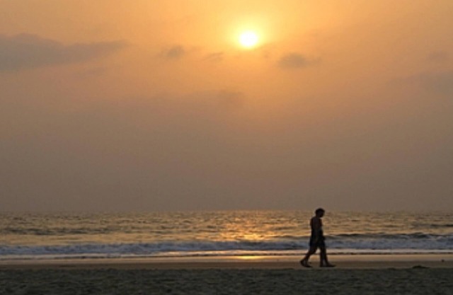 Apartment mit 2 Schlafzimmern (A) in Betalbatim South Goa - Internet & gemeinsamer privater Pool