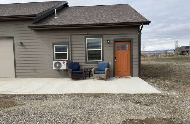 2 Bedroom Apartment located between Glacier and Yellowstone in Helena