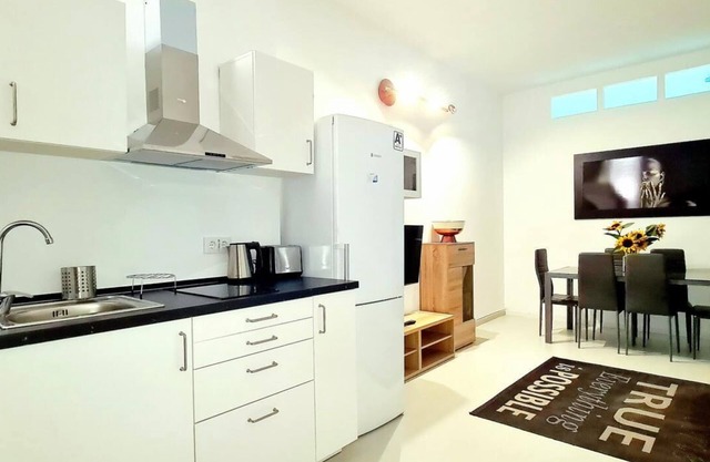 2 Bedroom apartment. with balcony San Chinarro