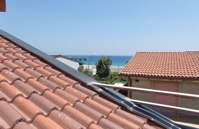 2-Zimmer-Wohnung mit Dachterrasse in Siderno Marina, Süditalien