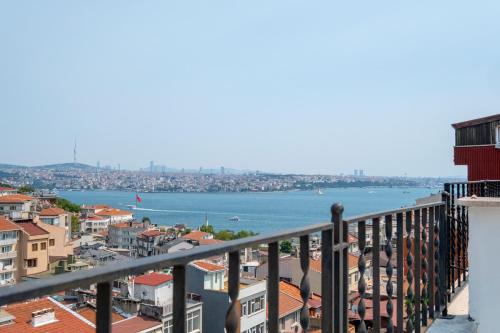 2-Bedroom Apartment with Private Terrace