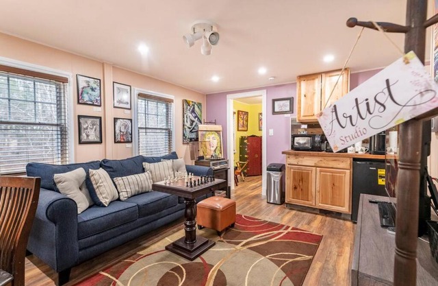 2 bedroom Artist Studio Creative Space