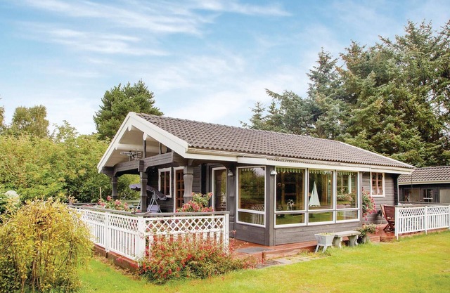 Tolles Haus mit 2 Schlafzimmern in Hals