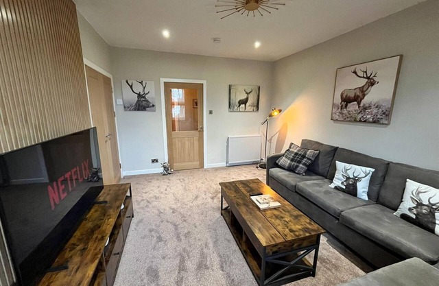 2 Bedroom by Central Serviced Apartments