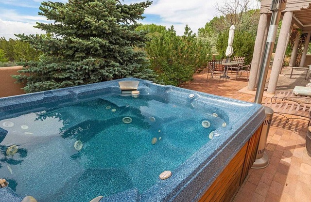 2-Bedroom Condo at Quail Run - Golf | Tennis | Pool | Hot Tub & More