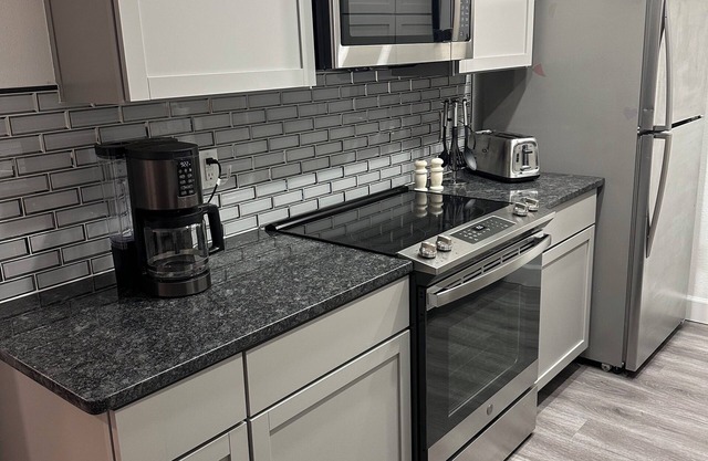 2-bedroom condo in awesome Amarillo with AC, WiFi