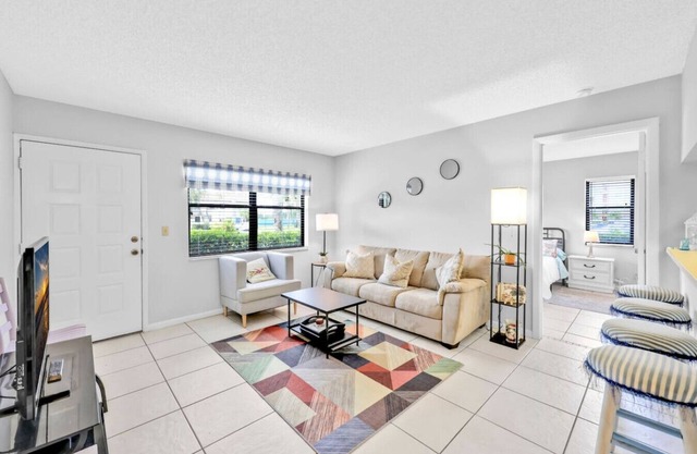 2-Bedroom Condo in Naples!