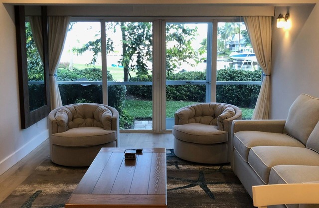 2 Zimmer Wohnung mit Dock in Exclusive Ocean Reef Club