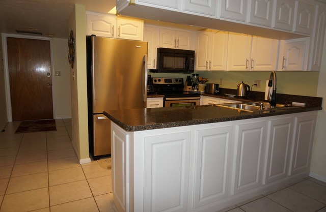 2 Schlafzimmer Wohnung am Lake Okeechobee Bass und Sun Condominium