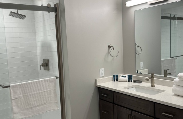 2 Bedroom Condo on Canandaigua Lake 415