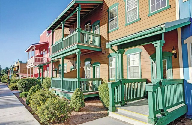 2 Bedroom Condo w/ Kitchen at Old West Style Bison Ranch Resort!