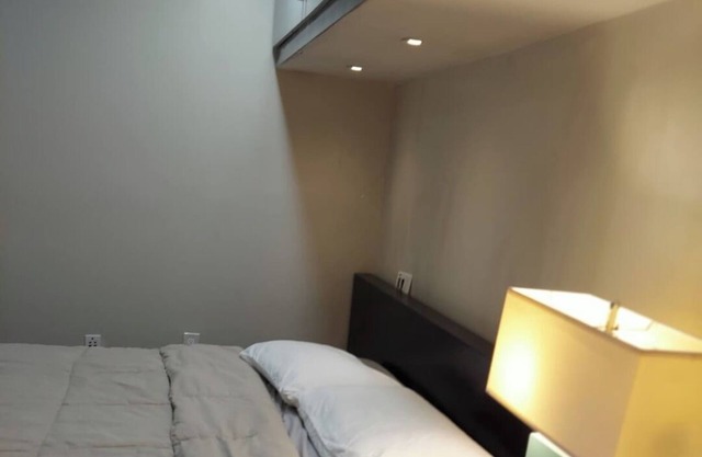 2-bedroom condo with WiFi, AC