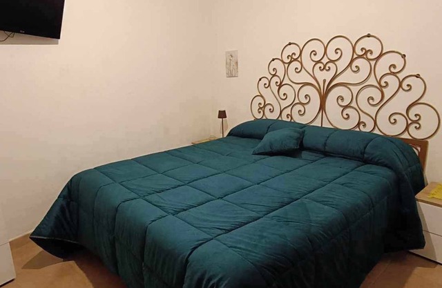 2-bedroom cottage in charming Presa with WiFi, AC. Enjoy your stay