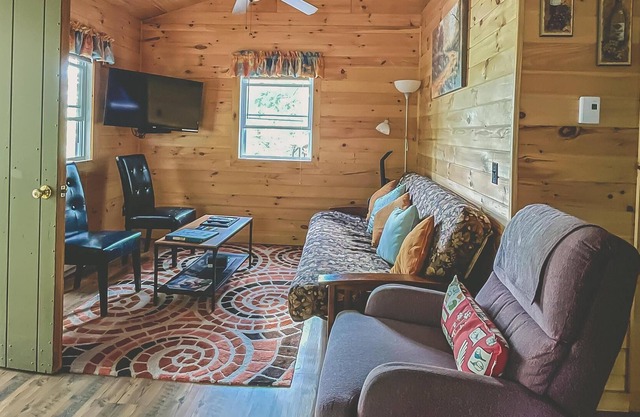 2 Bedroom Cottage, sleeps 6