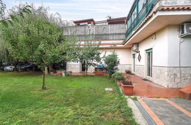 Gemütliche 2-Zimmer-Wohnung in Neapel