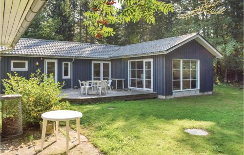 2 Bedroom Cozy Home In Ebeltoft