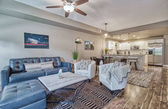 2 Bedroom Cozy Townhome near downtown Fort Collins