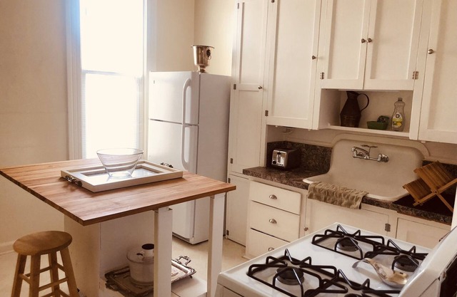 2 Bedroom Downtown Livingston, Guest Suite