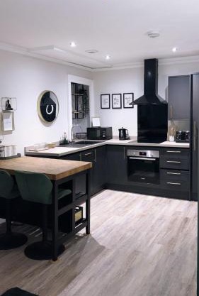 2 Bedroom Dreamy apartment in Plymouth!