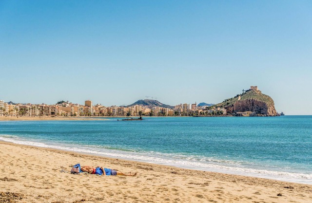 2 bedroom gorgeous apartment in águilas
