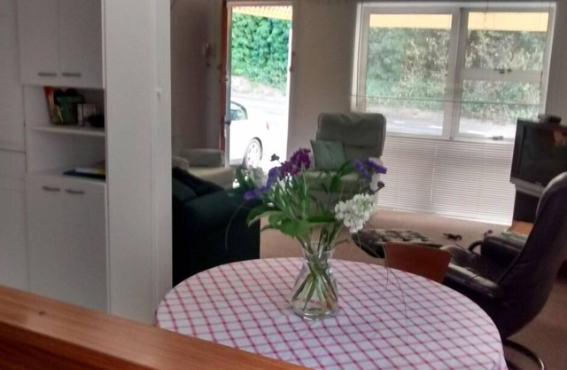 2 Schlafzimmer Haus in der Nähe von Stadt und Strand