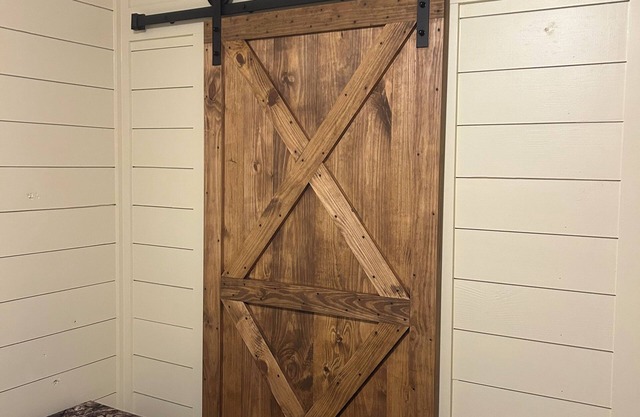 2-bedroom house in charming Oxford in serene setting