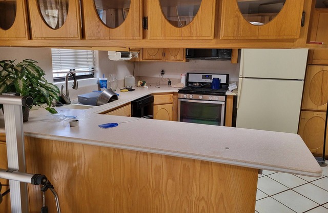 2-bedroom house in enjoyable Albuquerque with AC