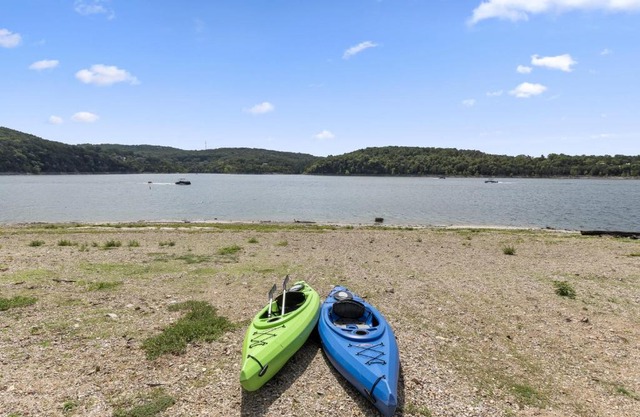 2 Bedroom Lake View Villa - Unit 503