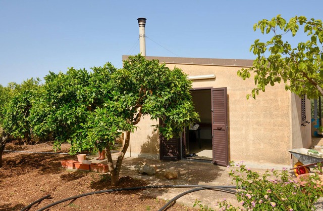 2 bedroom lovely home in Comiso