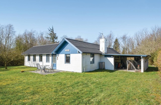 2 bedroom nice home in Roslev