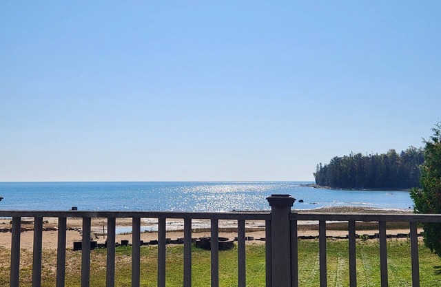 2-bedroom, office, and den - Beachfront Lake Huron home