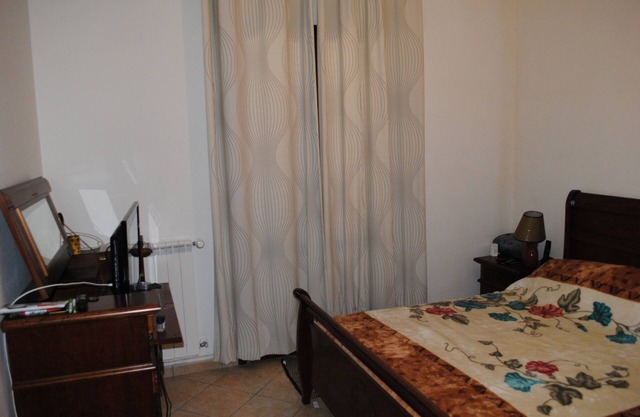 2 Schlafzimmer einstöckige Villa (7 Stationen von Rom Termini)