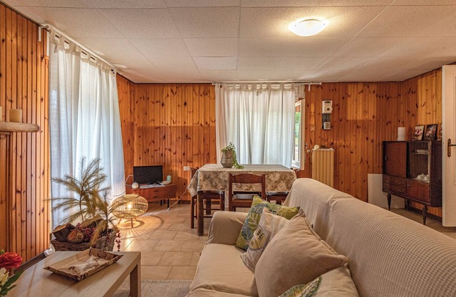 2 Bedroom Private vacation home in Rocca San Giovanni