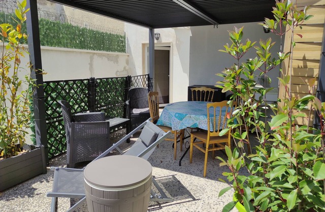 2 Bedroom Private vacation home in Laterza