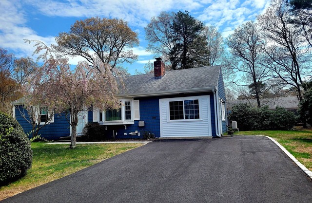 2 bedroom ranch 1 bath situated in West Yarmouth