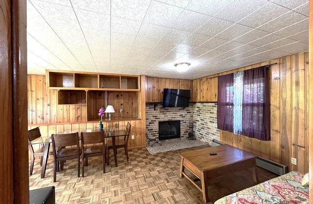 2-bedroom studio with Fast WiFi in Lynnwood