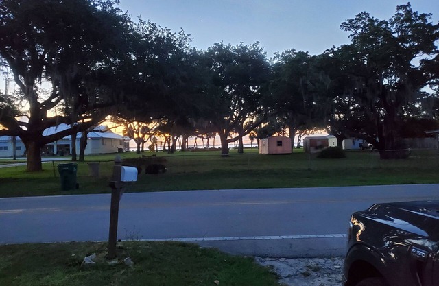 2 Bedroom Updated Cottage, just minutes from Cape Canaveral and Cocoa Beach.