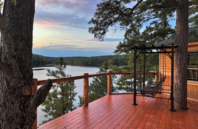 2-bedroom vacation home near Mark Twain National Forest