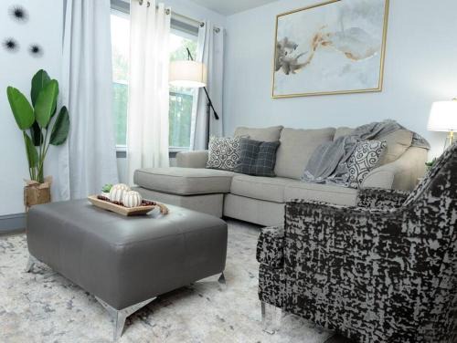2 Bedroom with Private office