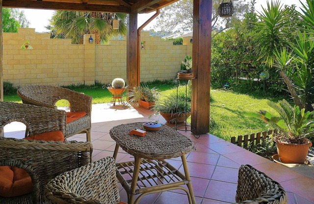 2 Schlafzimmer, 2 Badezimmer Villa, in der Nähe des Meeres, Garten, Klimaanlage, 10 Minuten von Cefalu