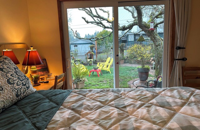 2-Bedrooms-4PAX-Helen’s Garden House🏡 Minutes from airport@Des Moines-Seattle,WA