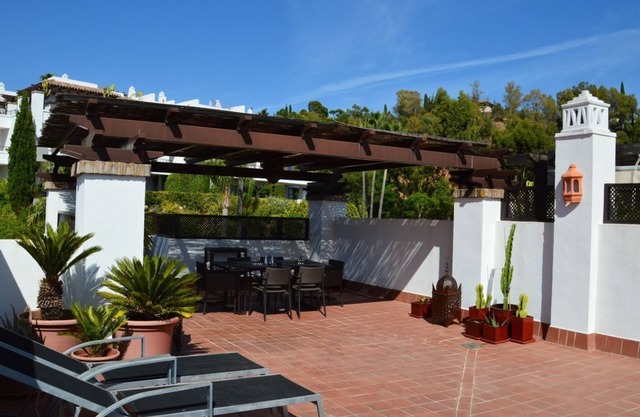2 Schlafzimmer Golf: ruhig in der Nähe der Strände von Marbella und Puerto Banus